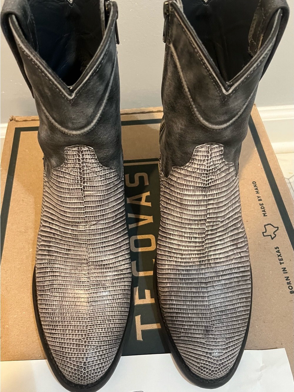Men’s Gunsmoke Relic